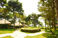 Lakeside Escape Resort